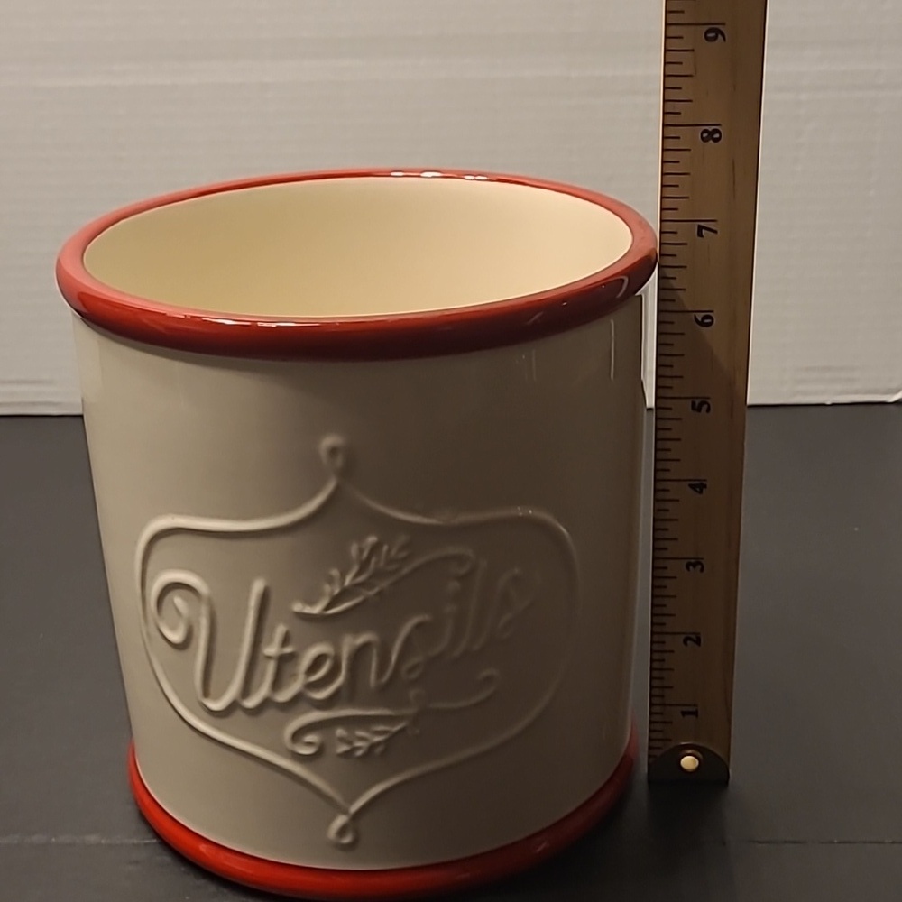 PIONEER WOMEN Cream and Red Utensil Holder - Picture 4 of 6